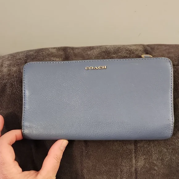 Coach Leather Wallet - Picture 1 of 14